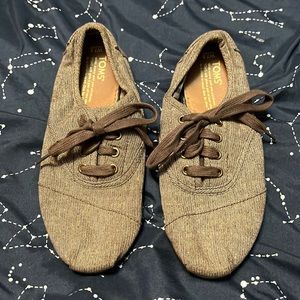 Sketchers Toms Shoes